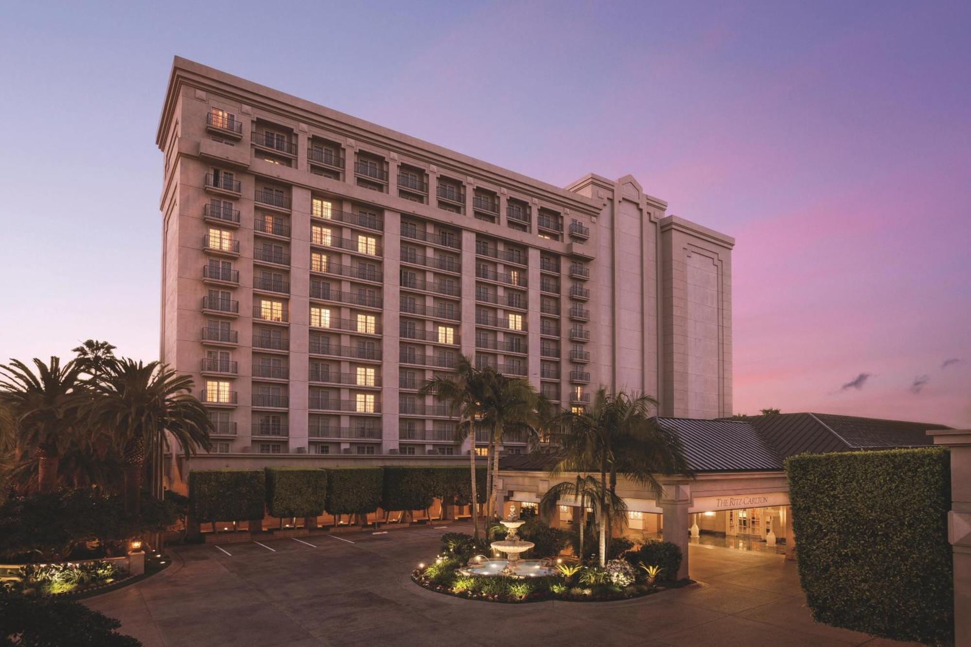 The Ritz-Carlton, Marina Del Rey — Photos 1